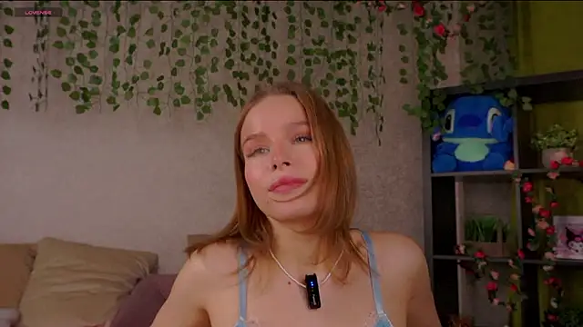 Snapshot of TaiteBayles chatting on February 6, 1:34 am TaiteBayles online show from February 6, 1:34 am