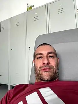 Snapshot of Jackcazzone_82 chatting on September 20, 12:10 pm Jackcazzone 82 online show from September 20, 12:10 pm