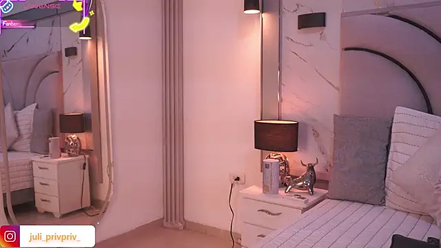 Julieta priv online show from March 31, 3:03 pm