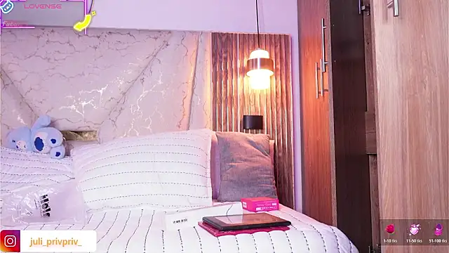 Julieta priv online show from March 14, 2:01 pm