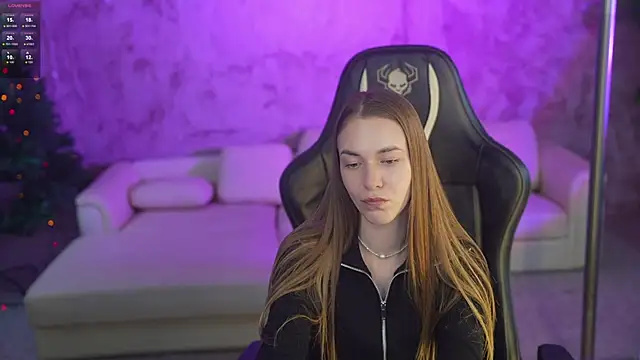 Layla Sweet  online show from December 16, 7:29 pm