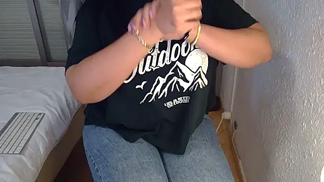 Halima misshotpussy13 online show from March 3, 2:29 am