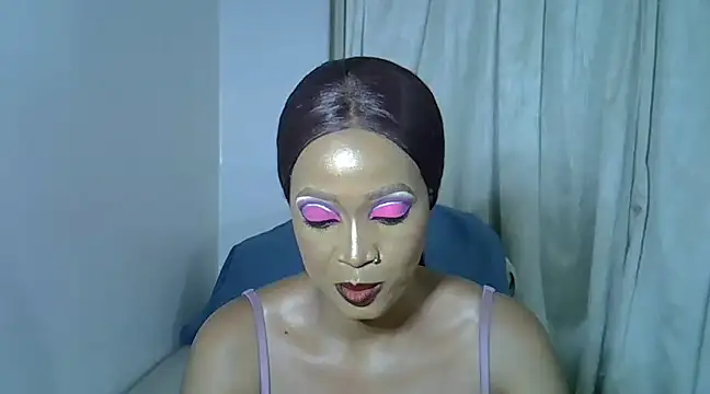 Snapshot of ChloeBab chatting on February 17, 8:06 pm ChloeBab online show from February 17, 8:06 pm