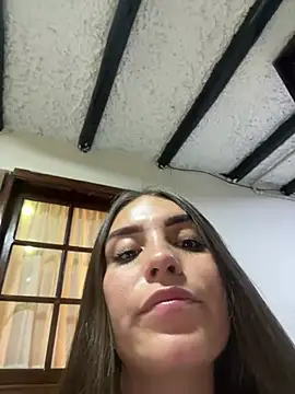 Snapshot of EMILY-07_ chatting on February 17, 9:54 pm EMILY-07 online show from February 17, 9:54 pm