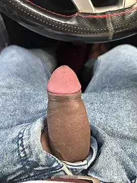 Snapshot of BadboySLR_8899 chatting on November 23, 6:01 am BadboySLR 8899 online show from November 23, 6:01 am