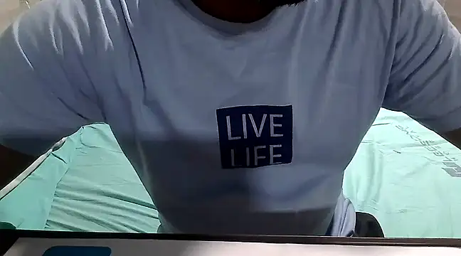 Snapshot of BadboySLR_8899 chatting on February 26, 6:30 am BadboySLR 8899 online show from February 26, 6:30 am