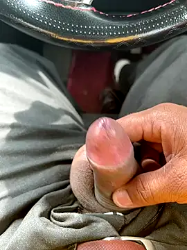 Snapshot of BadboySLR_8899 chatting on November 15, 9:02 am BadboySLR 8899 online show from November 15, 9:02 am