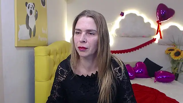 Snapshot of TessaDaybreak chatting on March 3, 4:36 pm TessaDaybreak online show from March 3, 4:36 pm