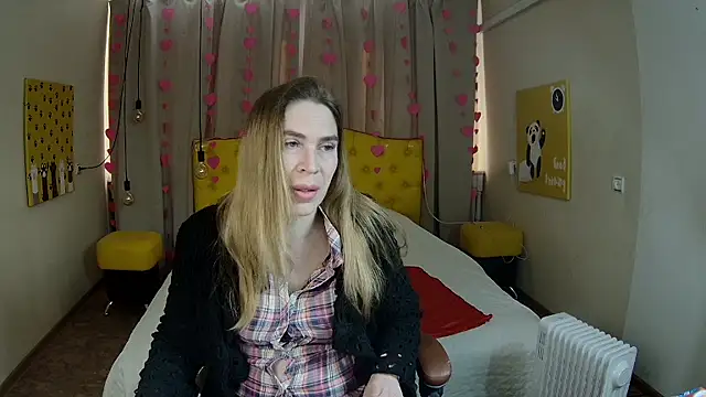 TessaDaybreak online show from February 5, 7:37 am