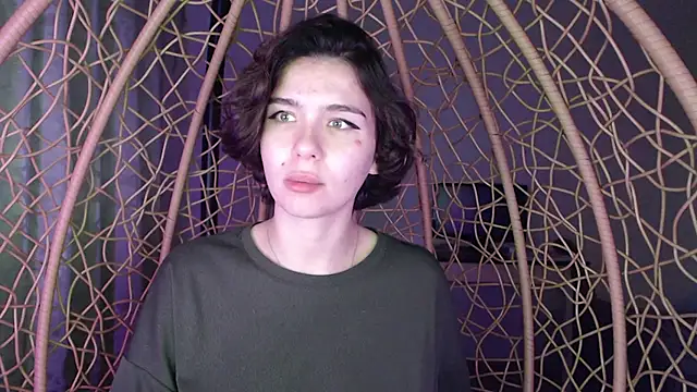 Snapshot of Anna-Sun chatting on October 5, 5:25 pm Anna-Sun online show from October 5, 5:25 pm