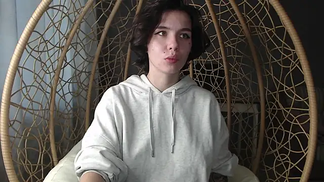 Snapshot of Anna-Sun chatting on October 1, 3:27 pm Anna-Sun online show from October 1, 3:27 pm