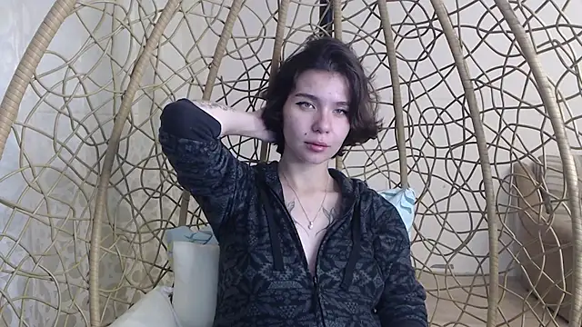 Snapshot of Anna-Sun chatting on October 12, 4:30 pm Anna-Sun online show from October 12, 4:30 pm
