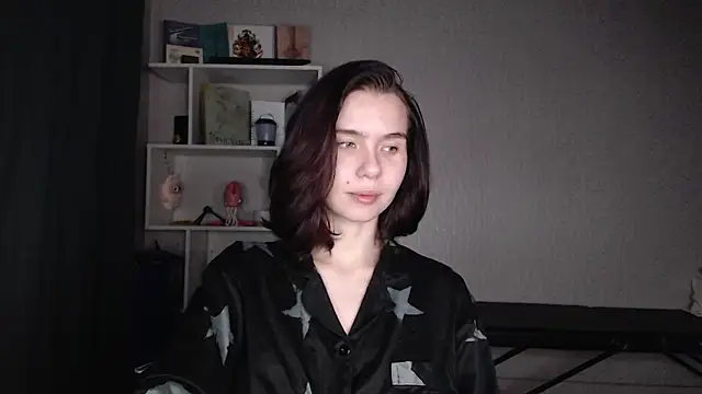 Snapshot of Anna-Sun chatting on May 7, 8:23 pm Anna-Sun online show from May 7, 8:23 pm