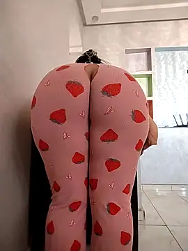 Snapshot of Dalou3a-69 chatting on November 24, 12:49 pm Dalou3a-69 online show from November 24, 12:49 pm