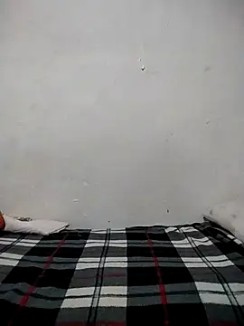 Snapshot of Dalou3a-69 chatting on March 22, 12:39 am Dalou3a-69 online show from March 22, 12:39 am