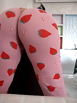 Snapshot of Dalou3a-69 chatting on October 6, 8:48 am Dalou3a-69 online show from October 6, 8:48 am