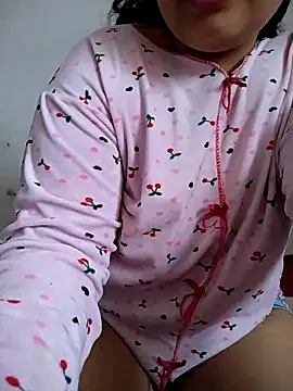 Snapshot of Dalou3a-69 chatting on March 15, 1:07 pm Dalou3a-69 online show from March 15, 1:07 pm