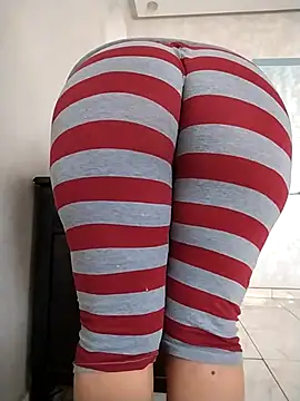 Snapshot of Dalou3a-69 chatting on October 30, 10:46 am Dalou3a-69 online show from October 30, 10:46 am