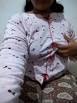 Snapshot of Dalou3a-69 chatting on March 12, 1:47 am Dalou3a-69 online show from March 12, 1:47 am