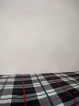 Snapshot of Dalou3a-69 chatting on March 18, 2:17 pm Dalou3a-69 online show from March 18, 2:17 pm