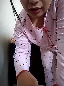 Snapshot of Dalou3a-69 chatting on November 21, 10:25 am Dalou3a-69 online show from November 21, 10:25 am