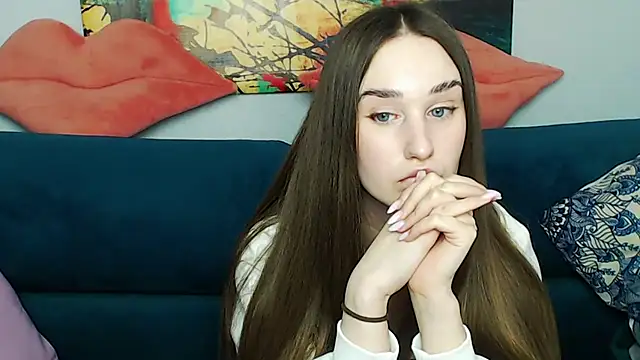 Snapshot of Margarettii chatting on February 14, 10:59 am Margarettii online show from February 14, 10:59 am