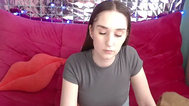 Snapshot of Margarettii chatting on March 3, 9:24 am Margarettii online show from March 3, 9:24 am