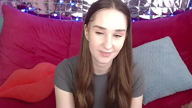 Snapshot of Margarettii chatting on March 3, 5:47 am Margarettii online show from March 3, 5:47 am