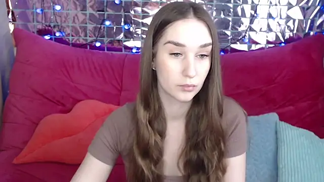 Snapshot of Margarettii chatting on March 1, 5:52 am Margarettii online show from March 1, 5:52 am