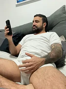 morfeoX online show from February 9, 7:50 am