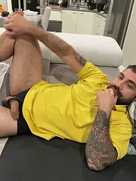 Snapshot of morfeoX chatting on October 29, 7:02 pm morfeoX online show from October 29, 7:02 pm