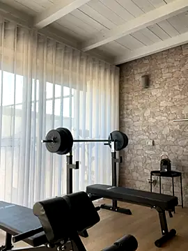 Snapshot of morfeoX chatting on November 5, 7:44 am morfeoX online show from November 5, 7:44 am