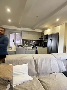 Snapshot of morfeoX chatting on November 9, 10:52 am morfeoX online show from November 9, 10:52 am