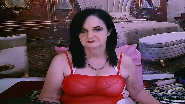 Snapshot of LuciousGrace chatting on June 30, 5:29 am LuciousGrace online show from June 30, 5:29 am