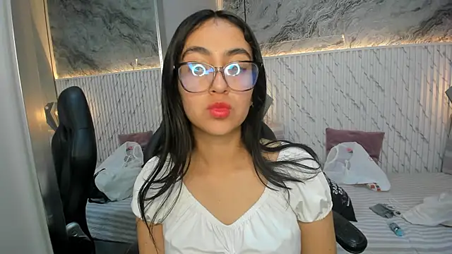 lucelly 15 online show from November 27, 11:43 am