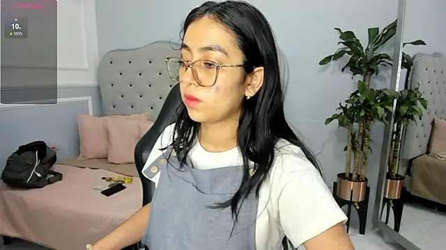 lucelly 15 online show from February 11, 11:43 am