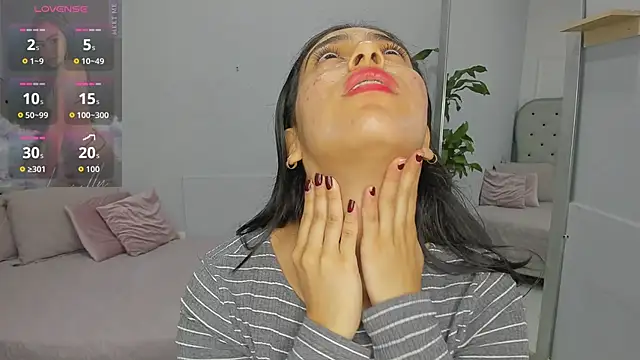 lucelly 15 online show from February 28, 11:54 am