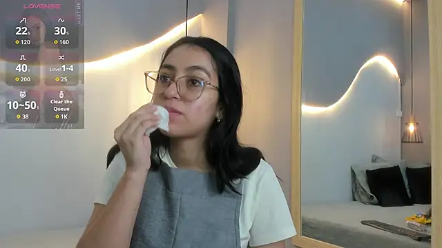 lucelly 15 online show from January 14, 11:47 am