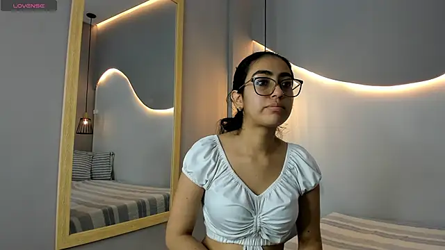 Snapshot of lucelly_15 chatting on September 21, 11:26 am lucelly 15 online show from September 21, 11:26 am