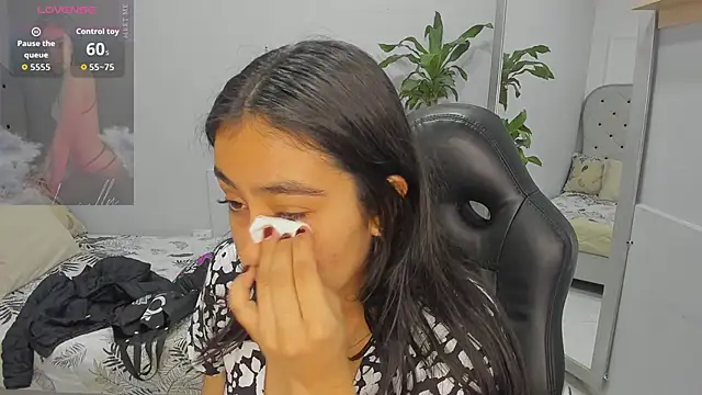 lucelly 15 online show from February 25, 11:54 am