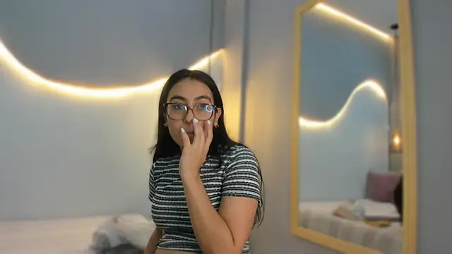 lucelly 15 online show from December 19, 11:45 am