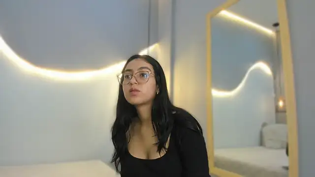 lucelly 15 online show from January 11, 11:50 am