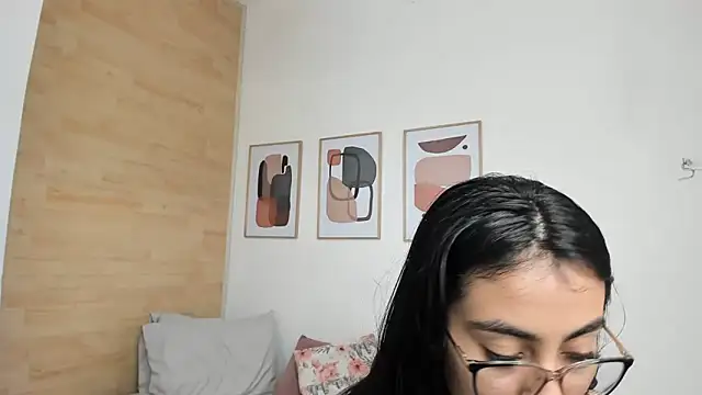 Snapshot of lucelly_15 chatting on March 2, 6:35 pm lucelly 15 online show from March 2, 6:35 pm