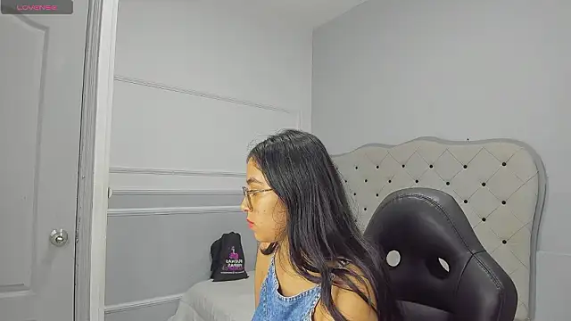 lucelly 15 online show from February 16, 11:31 am