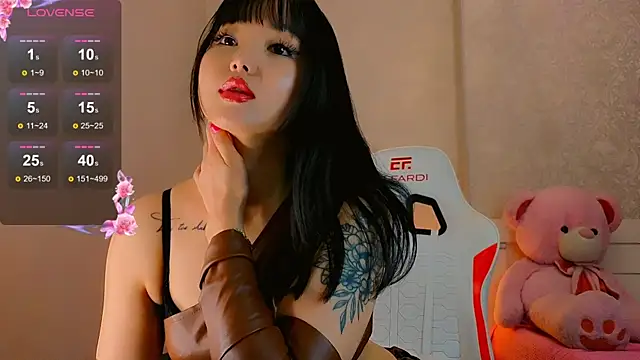 Demonic Angel  online show from June 12, 3:32 pm