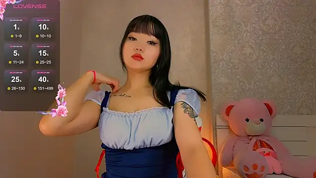 Demonic Angel  online show from May 29, 3:40 pm