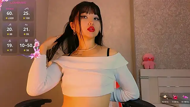 Snapshot of Demonic_Angel_ chatting on November 26, 11:10 am Demonic Angel online show from November 26, 11:10 am