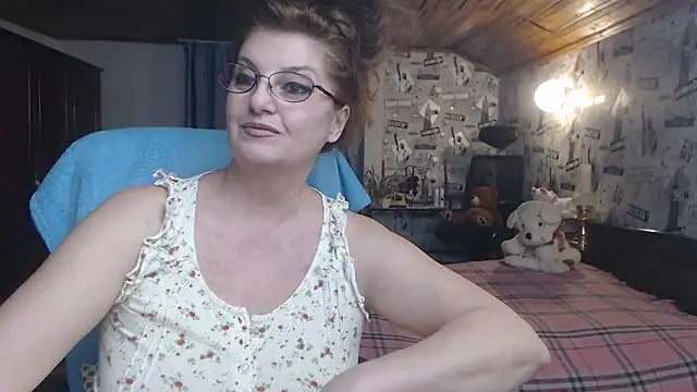 Snapshot of Tatyana72 chatting on February 12, 9:01 pm Tatyana72 online show from February 12, 9:01 pm