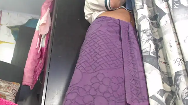 Snapshot of Gaby-sexy chatting on June 16, 12:32 am Gaby-sexy online show from June 16, 12:32 am