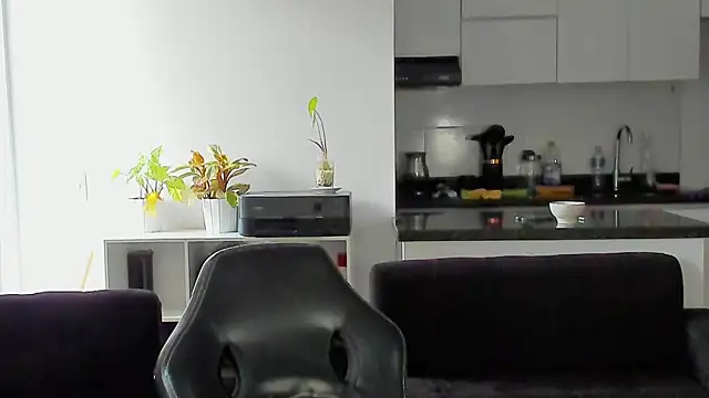 arnold bekam online show from September 25, 10:38 pm